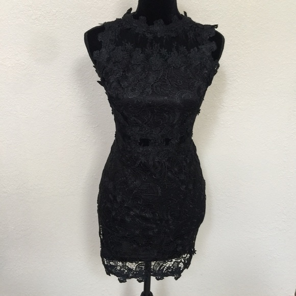 Dresses & Skirts - Black Lace Dress